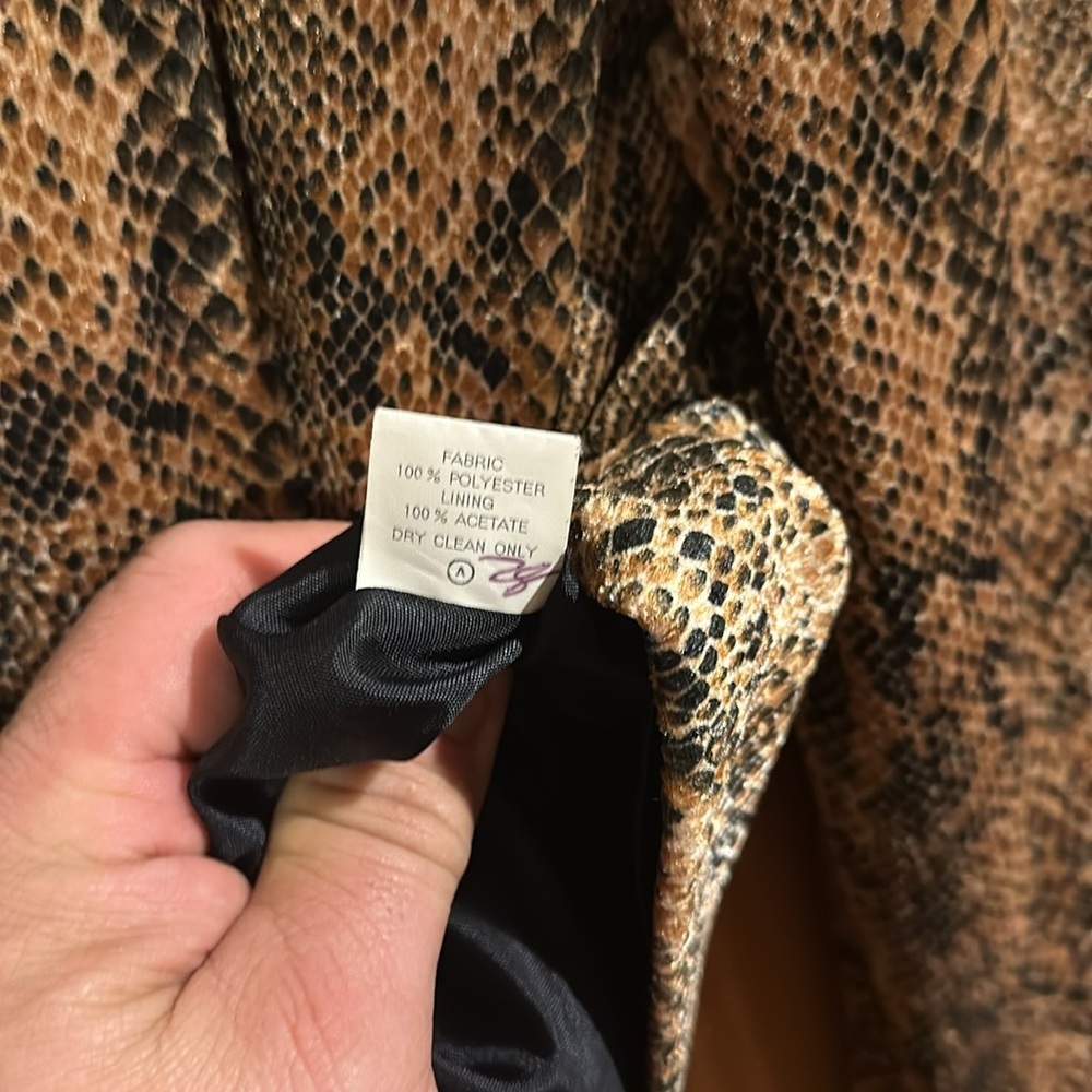 Vintage Town & Travel Jacket - Picture 5 of 6